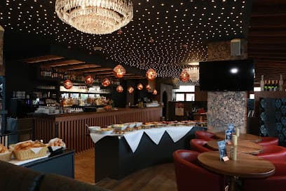 Mustang Restaurant, Cafe & Cocktailbar | Italienische Spezialitäten & Steakhaus