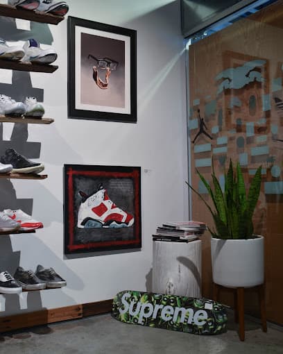 Ocean 1 (Streetwear Boutique)