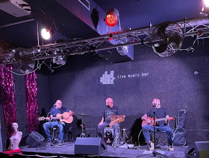 Emmaus Trio Elettroacustico