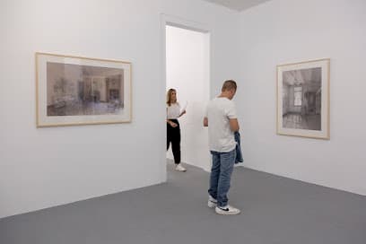 Suburbia Contemporary