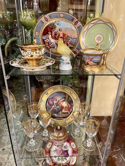 Antiques in the Nikolai Quarter